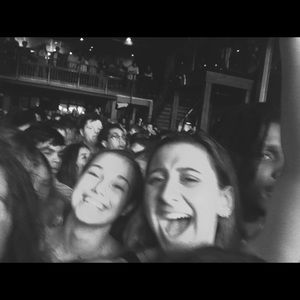 Meet your Posher, Gia